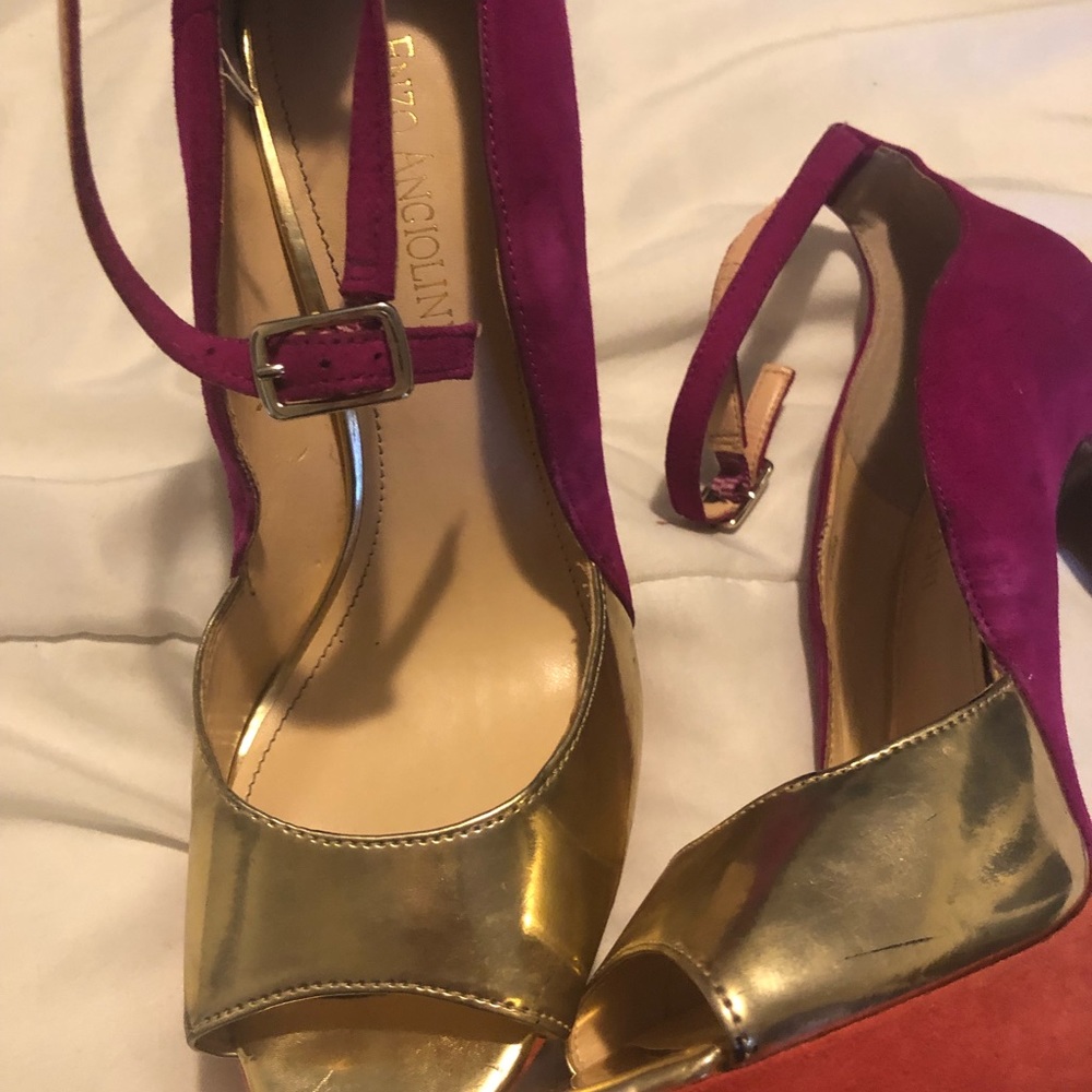 Shoes - Picture 3 of 4
